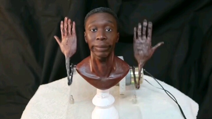 Foreign big guys made black guys ~ It really made me laugh to death