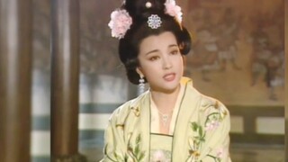 เรื่องตลก! บูเช็กเทียนจะไม่มีทางปล่อยผมฟูฟ่องและแต่งกายด้วยชุดขาวเด็ดขาด! ไม่ว่าจะเป็นช่วงที่ยังเป็น