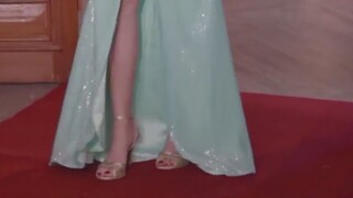Inventory of more and more beautiful girls after breaking up, wearing short skirts and high heels, e
