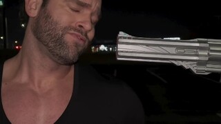 勇次郎藐视持枪