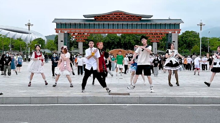 [GD Home Dance Group] Random Home Dance by College Students in Locked-down School Guangdong Construc