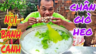 Nồi bánh canh chân giò heo của Thánh Ăn Cái Tàu lTâm Chè Vĩnh Long