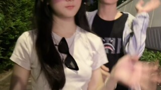 放松一下#呲牙舞双人版 #鲨鱼兄妹