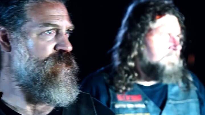 Ketika geng motor menerobos masuk ke Peternakan Dutton, wilayah Yellowstone tidak dapat diinjak-inja