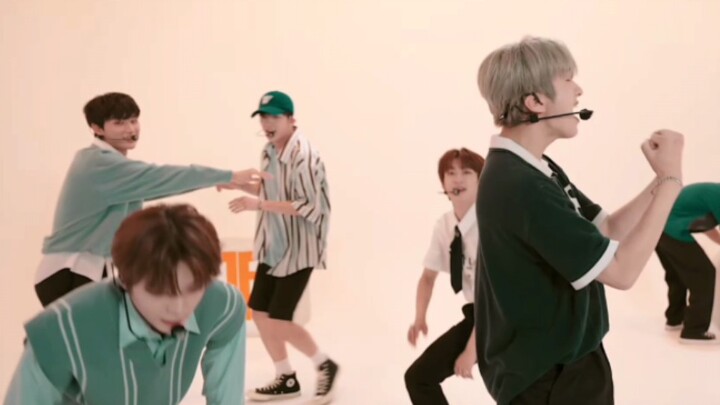 ตอนที่ซีปินร้องเพลงจนจะบ้าอยู่แล้ว จายอนกับอเยชานกำลังทำอะไรกันอยู่นะ | PLAY DUMB CUT