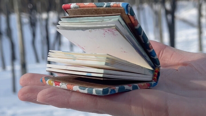 عرض خاص خارج الموسم! أحضروا دفتر ملاحظاتي الصغير! اهدأوا جميعًا!