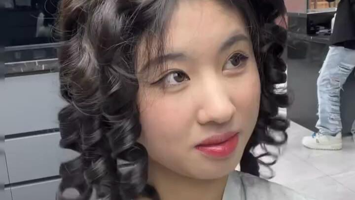 Những kiểu tóc xoăn nhất định phải thử