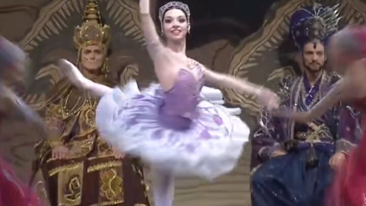 【บัลเลต์สุดเจ๋ง｜เอนเตอร์เทนเมนต์】หมุนตัวกระโดด ฉันลืมตาอยู่ตลอด!