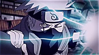 Andai Kakashi masih memiliki sharingan😐