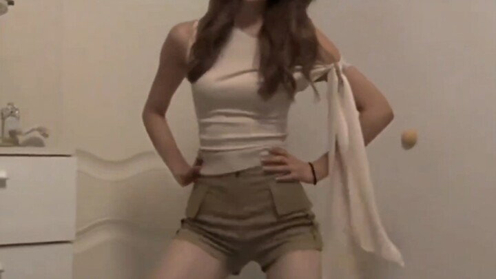 น้องสาวที่รักของฉันเข้ามาขัดจังหวะการวิ่งอย่างกะทันหัน