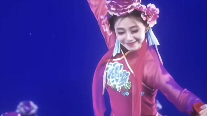 It’s not just talent; it’s also spirit—Huagudeng dance from Hao Cun’s days at the Beijing Dance Acad