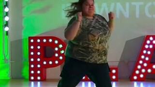 With this sense of rhythm, core skills, and flexibility, no one in her weight class should be able t