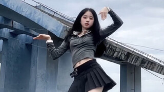 Ủng hộ bài hát cổ tích Deja Vu này