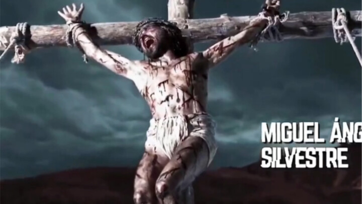 A cow struggling in labor unexpectedly gives birth to a human baby—Spanish mystery drama "30 Silver 