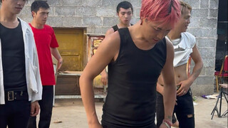来我们一起练吧#蹦山咔拉咔#云南Bigbang