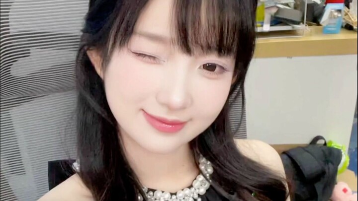 Oops, I accidentally sent the selfie to the company group.