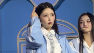 المرأة الأنسب للفساتين القصيرة من الجيل السادس لـ kpop... بمجرد أن تلوح لي الأخت الكبرى، أهرع إليها 