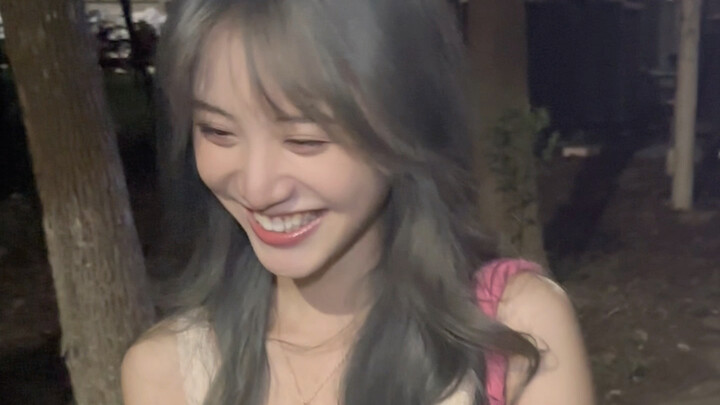 น้องจื้อ จับมือกันหน่อยไหม?