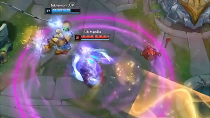 Zyra: Đừng lại gần tôi!