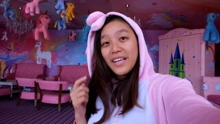 CAFE UNICORN PERTAMA YANG ADA KAMAR TIDUR LUCU