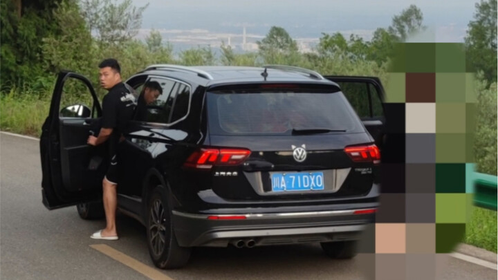 Update: The police station replied: It was just shoving, no actual hitting—only a summons for mediat