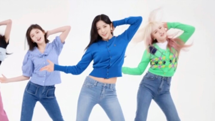 حتى مع ستة إطارات ثابتة، من الصعب جدًا ارتداء هذه الملابس بشكل جميل.