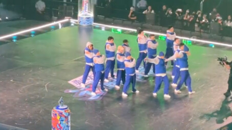 Apakah Wang Yibo melakukan breaking dance?