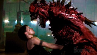 The Monstruous Lab Creature | Resident Evil: The Final Chapter | CLIP