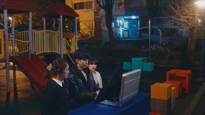 He cares abt her ????? 😭😭