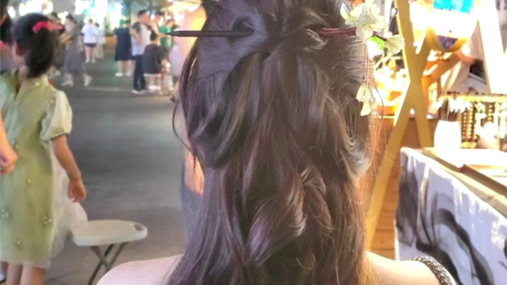 ทรงผมกึ่งปล่อยสไตล์จีนสมัยใหม่ ทำง่ายสุดๆ