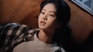 Bos mafia tak percaya wanita, tapi jatuh hati pada siswi 19th yang memohon bantu