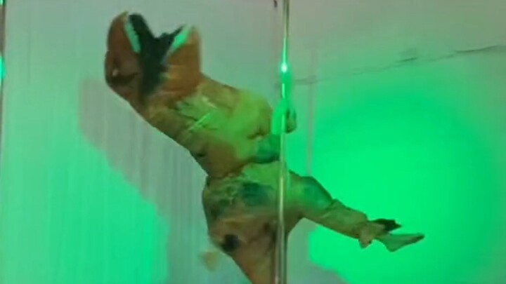 Bạn có nhấp vào đây để xem "một con khủng long nhảy múa trên cột" không?