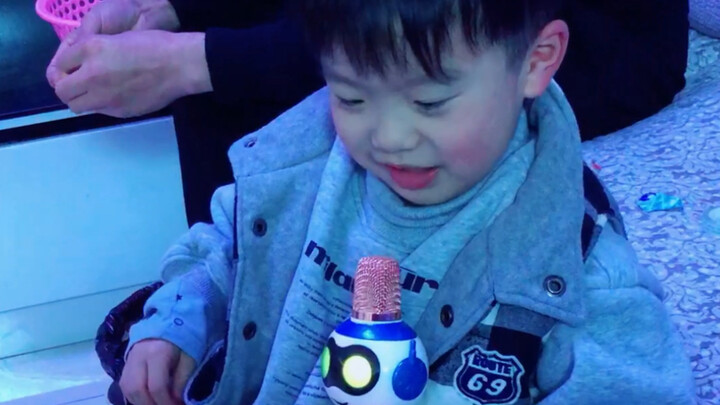 (Honey) Seorang anak kecil yang menyukai Zhang Yixing