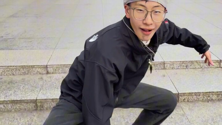 Thế giới đều là màu xám～