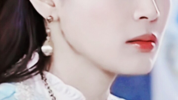 When I was a child, I only knew that she loved to lie and deceive others. When I grew up, I understo