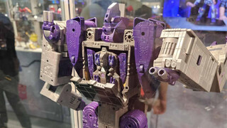 新品更新:传世联合C级炎冲天,泰坦级潮汐波,G1塞星千斤顶 变形金刚遗产系列A版雷霆舰队宇宙月潮波帝释天原始千斤顶