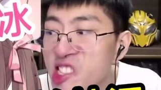 Princess Pig played a trick on Monkey on April Fools' Day, and the nitrogen gas froze him on the spo