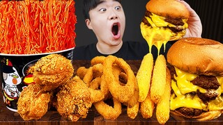 ASMR MUKBANG 직접 만든 치즈 햄버거 치즈스틱 불닭볶음면 치킨먹방! & 레시피 FIRE NOODLES AND CHEESE BURGER EATING SOUND!