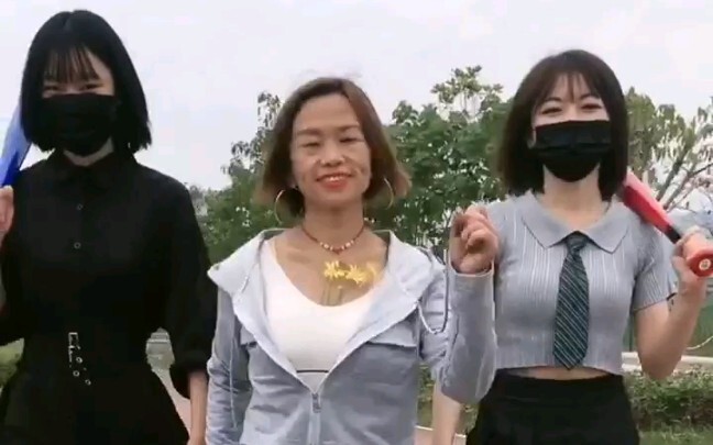 ราชินีส่ายหัว