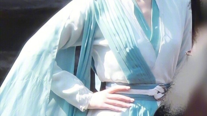 Zhao Lusi × King's Choice. Reuters: "Vividly Dressed and Energetic"