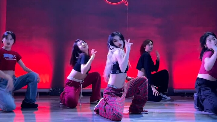 Tarian Panas Musim Panas Jazz Dasar HyunA "Because of Red" Para suster terlalu panas! Koreografi Kup