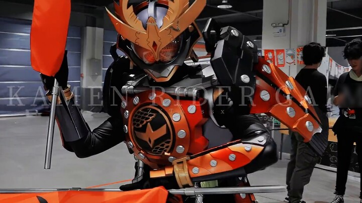 Kamen Rider Gaim's stage at the comic exhibition