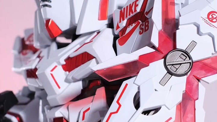 The immovable Q version unicorn is worth 8 tickets when it wears shoes? | QMSV x NIKE Unicorn Gundam