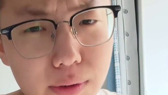 Saya sarankan semua orang yang mempelajari ilmu komputer untuk menonton video ini.