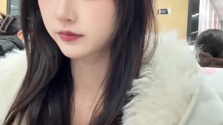 أنا أشبه NPC، أردد نفس العبارات كل يوم #عامل #NPC #بيئة العمل