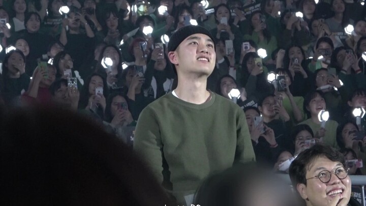 [EXO] Doh Kyung-soo's encore performance at the fifth tour: This is team spirit, this is We Are One!