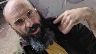 هل التهوية لنفسك بيديك تجعلك تشعر فعلاً بالبرودة؟