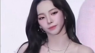 【No.39/Hot Dance】Karina's Stunning Strapless Top | Yoo Ji-min