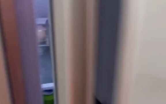 Masih ada yang mau makan di rumahku nggak?