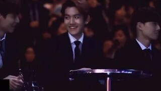 الفيديو الأكثر مشاهدة للحظات المضحكة لفرقة EXO على اليوتيوب